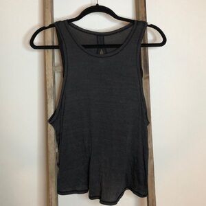 LULULEMON Twist and Reach Tank